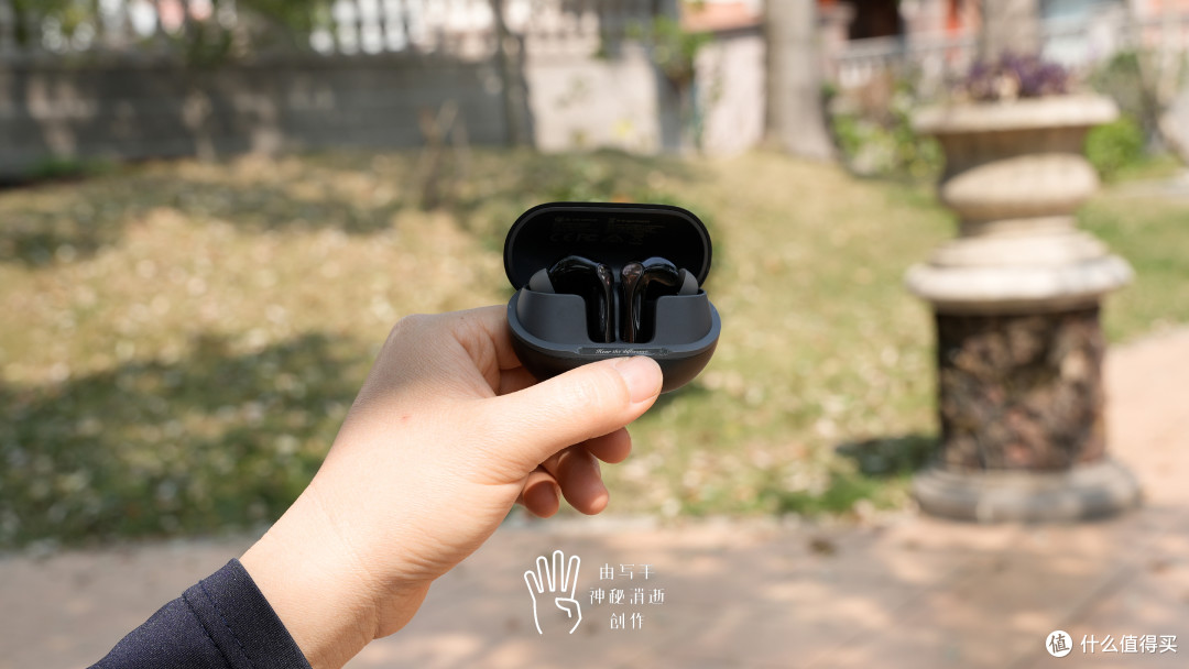 AI深度降噪，倾听双金标认证的泥炭Air5 Pro入耳式蓝牙耳机澎湃原音