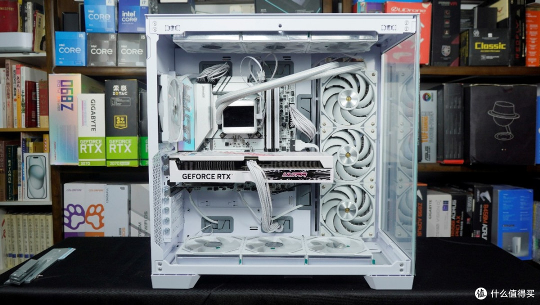 酷睿Ultra 7 265K+iGame B860M Ultra白色主题主机装机配置单分享