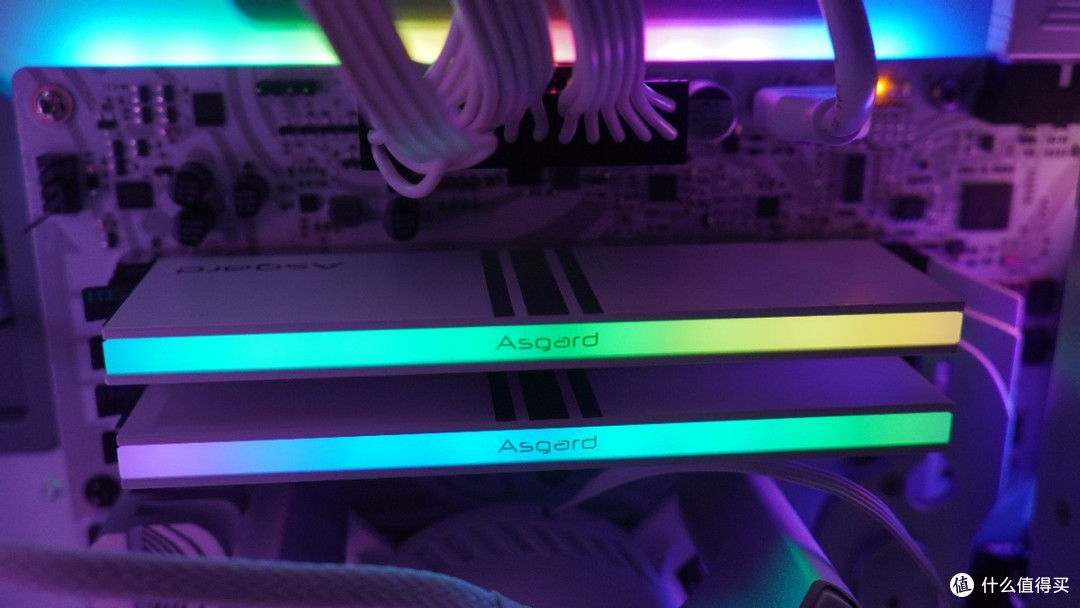 酷睿Ultra 7 265K+iGame B860M Ultra白色主题主机装机配置单分享