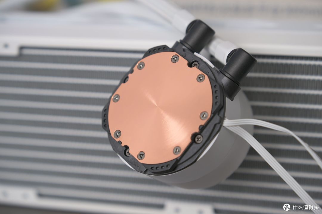 表现惊艳!试玩银昕E360一体水冷