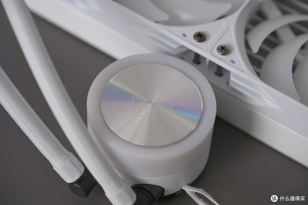 表现惊艳!试玩银昕E360一体水冷