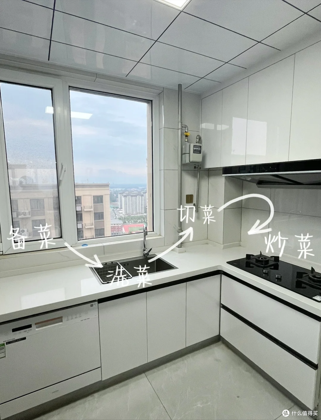 看完她家厨房,我才明白:为什么有人一做饭就喊累?而有人很轻松