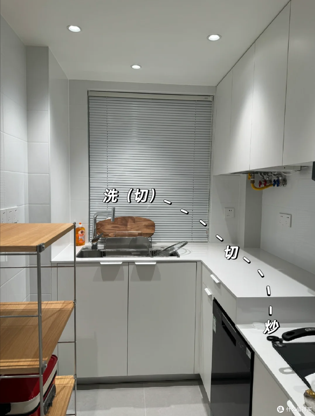 看完她家厨房,我才明白:为什么有人一做饭就喊累?而有人很轻松