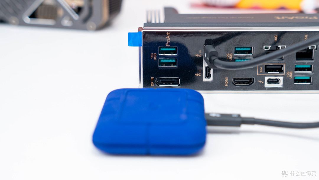 雷电5这就普及了?雷孜小金刚Rugged SSD Pro5雷电5移动固态评测