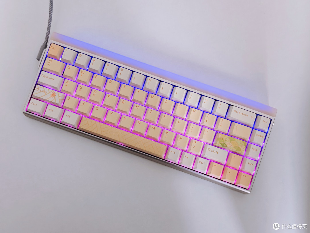 指尖敲出的星光流转——狼蛛HERO 68 HE Ultra铝坨坨磁轴键盘