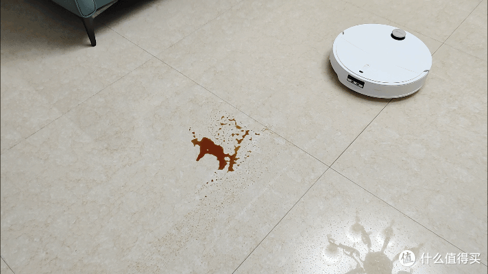 整顿扫地机职场靠什么?3k性价比拉满,超薄石头P20Plus让家不留渍
