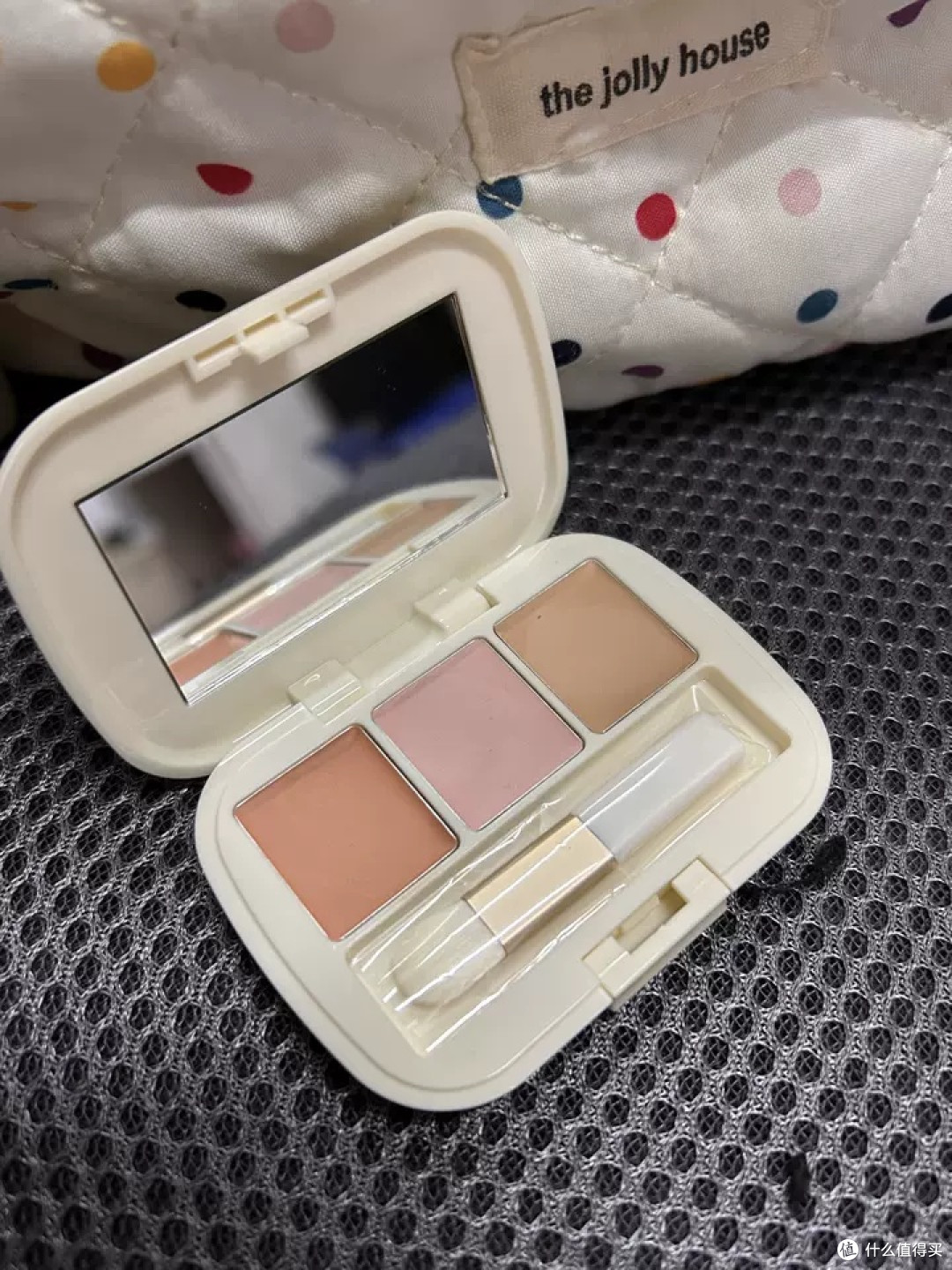 国产好货化妆品牌控油保湿,橘朵遮瑕盘效果如何
