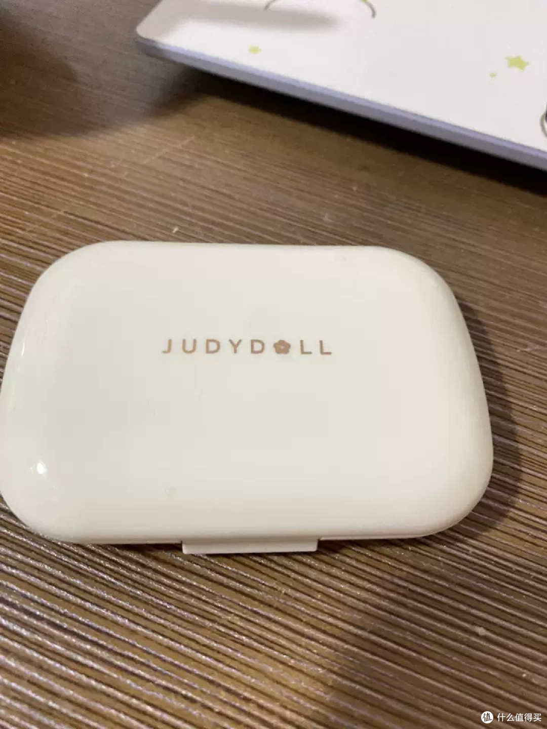 国产好货化妆品牌控油保湿,橘朵遮瑕盘效果如何