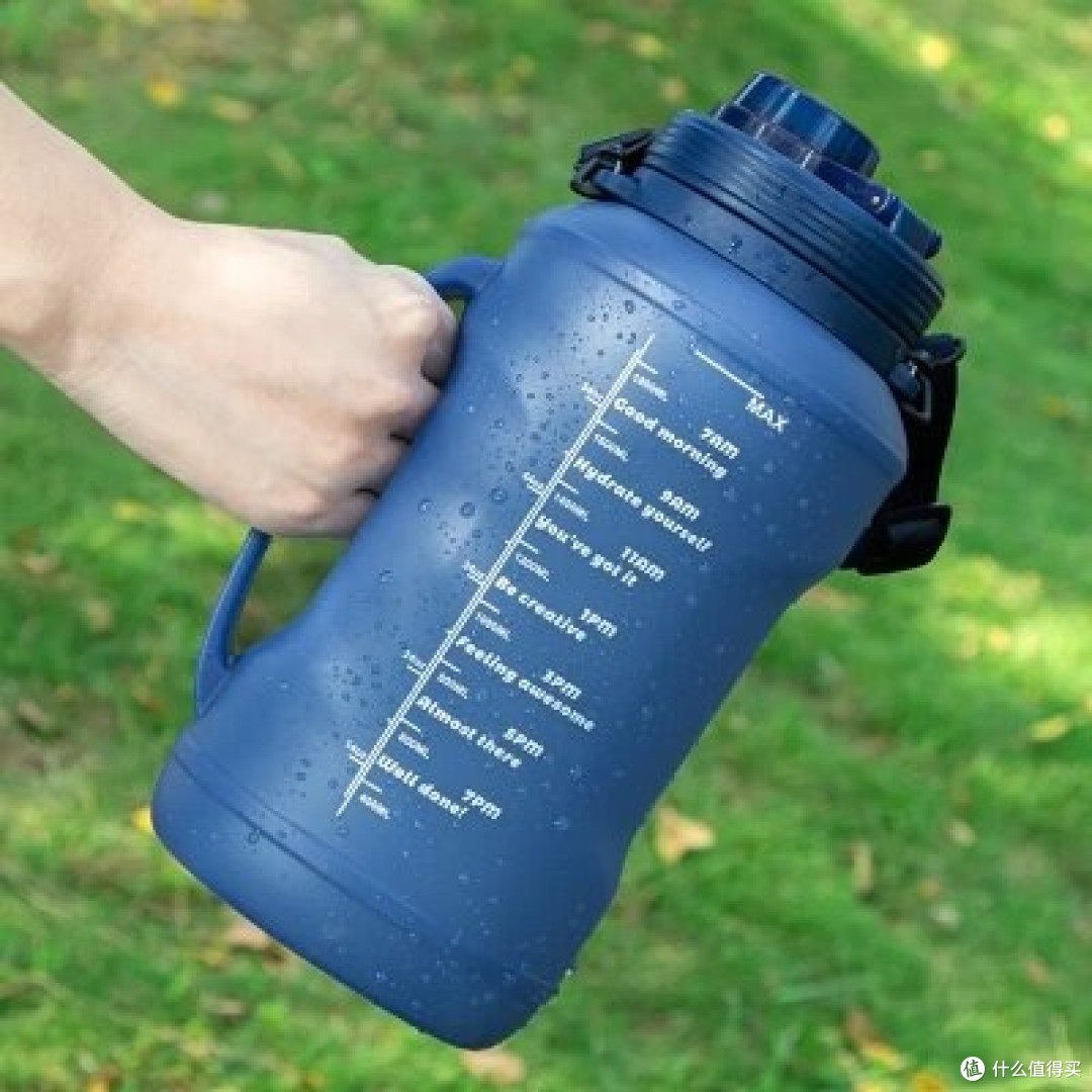 清明踏青装备指南：便携水壶让郊游更舒心