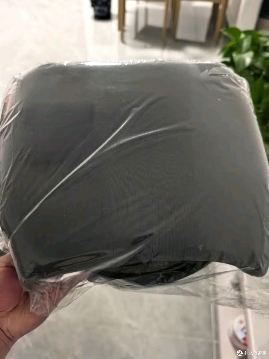 君盈汽车头枕腰靠套装:人体工学设计,驾车疲劳的终结者