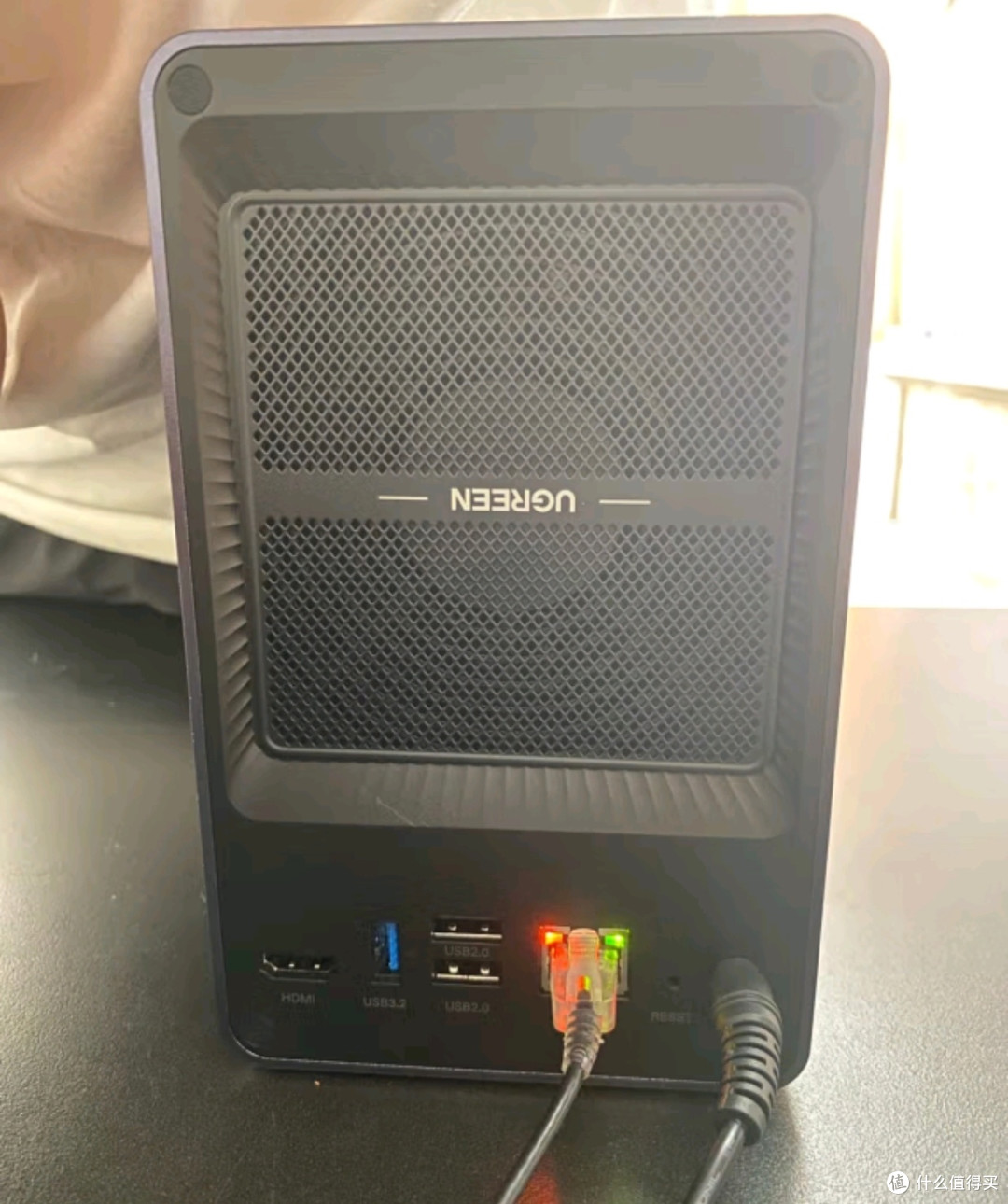 家庭数据存储新选择:绿联DXP2800