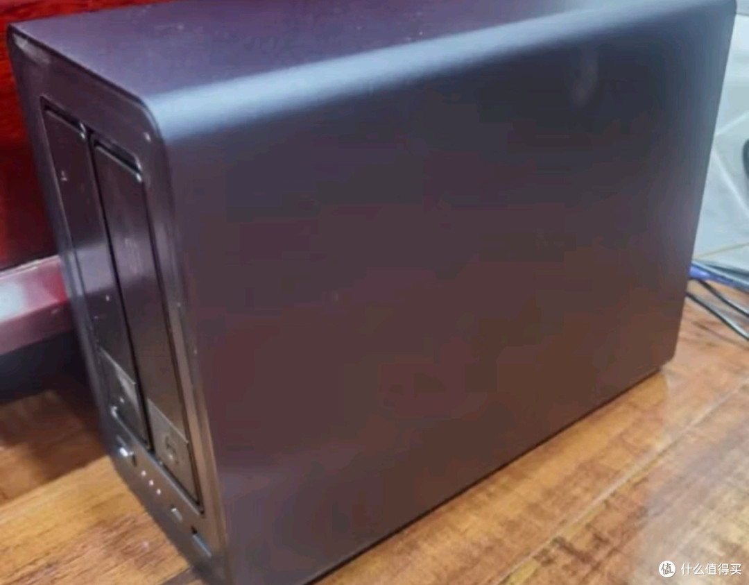 家庭数据存储新选择:绿联DXP2800