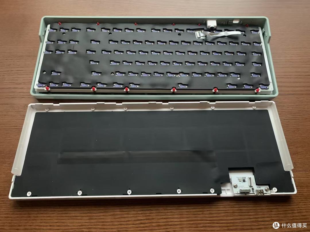 DeepSeek与键盘的碰撞!AI机械键盘RK R87 Pro AI测评