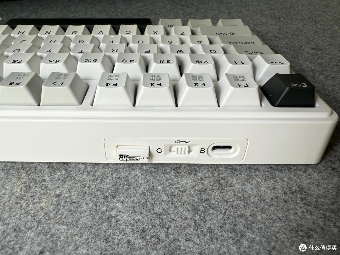 自媒体工作者都该人手一个的AI键盘-RK R87 PRO AI键盘