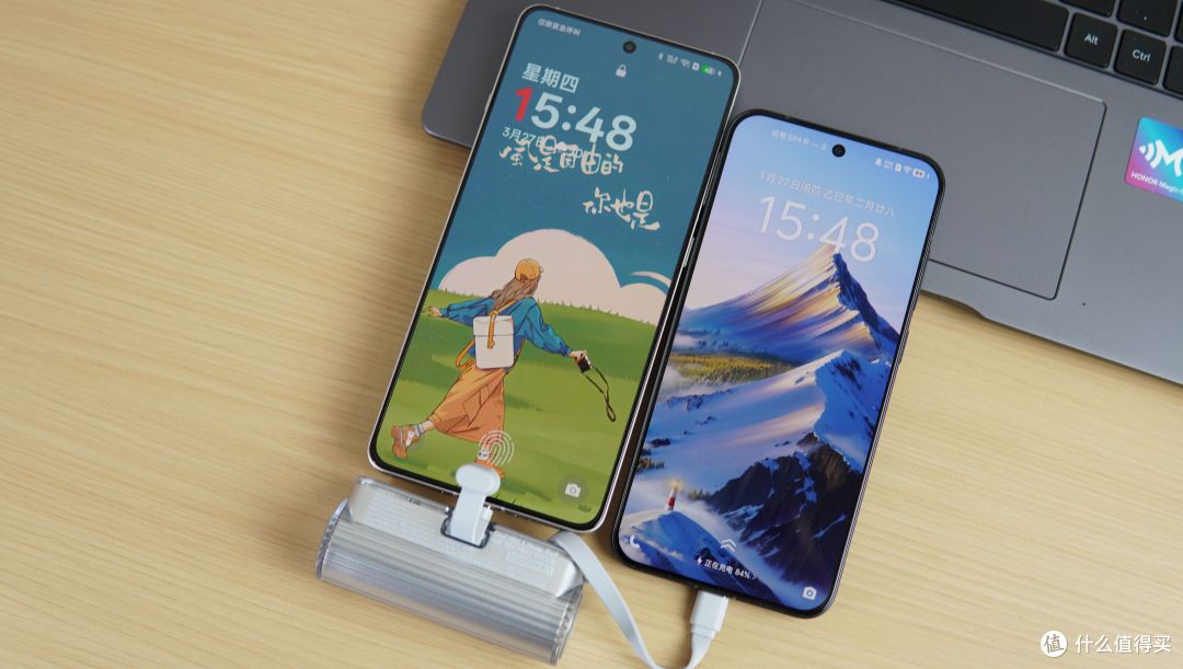 闪极随行Mini2充电宝：小巧身躯，大能量救星