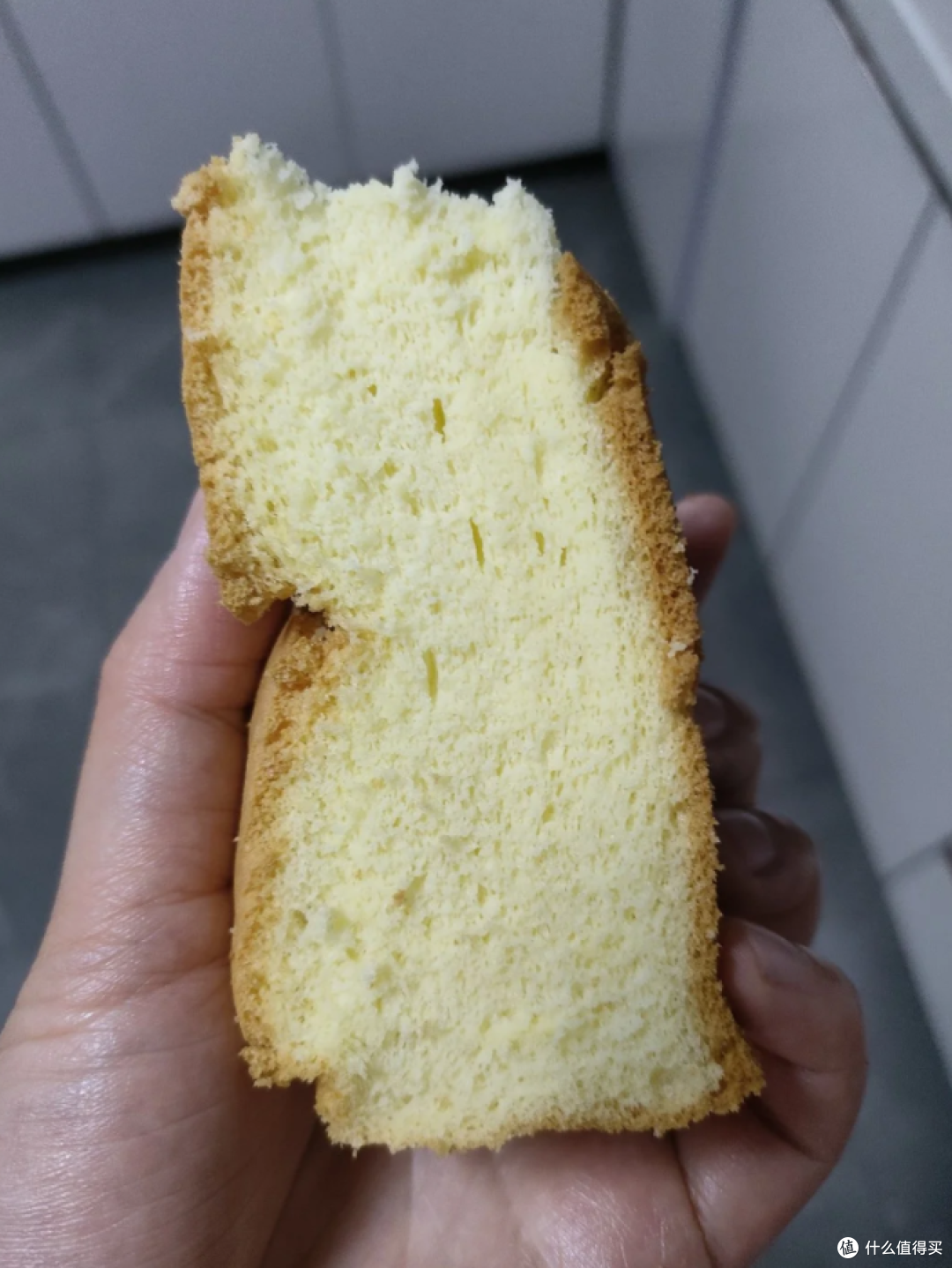 新手烤蛋糕总是一看就会一做就废？！总是不蓬松？或是开裂软塌？