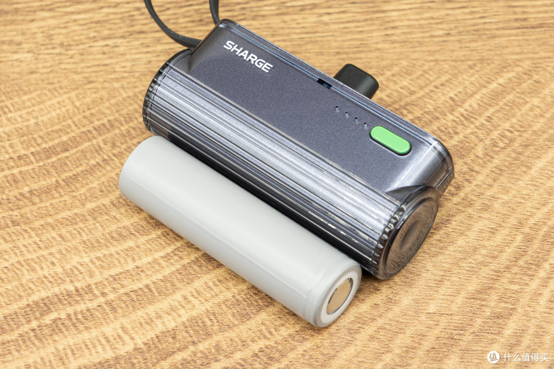 随行充电再升级！实测闪极随行Mini2移动电源