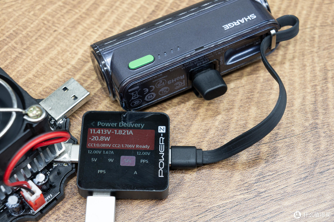 随行充电再升级！实测闪极随行Mini2移动电源