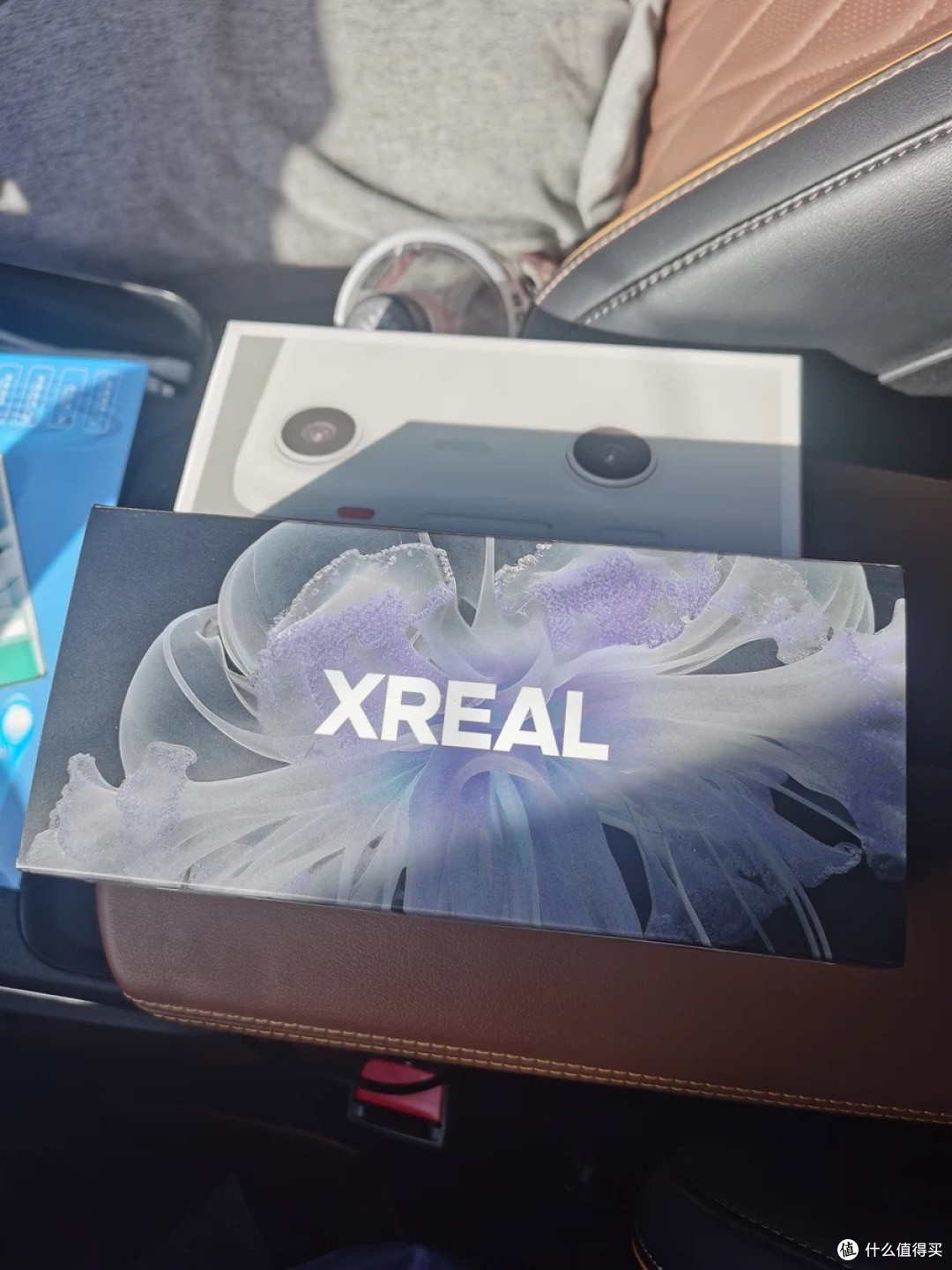 XREAL Air 2 智能AR眼镜:1799元开启高清视界