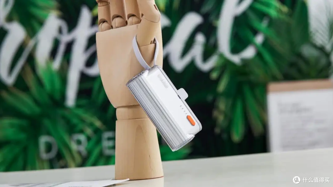 共享充电宝不香了!闪极随行Mini2移动电源:手机的第二块电池
