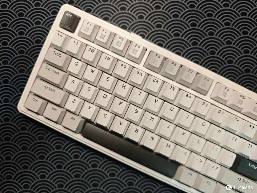 第一款AI四模键盘!不仅能打游戏,还真能帮忙办公!-RK R89PROAI