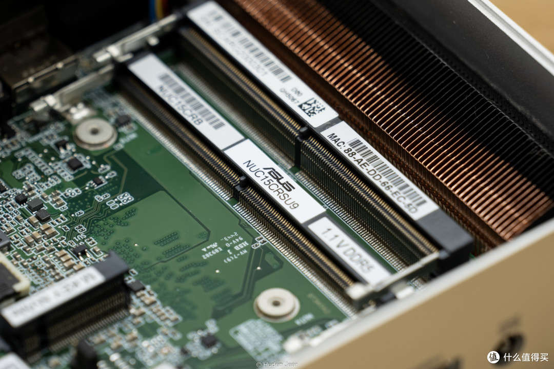 华硕NUC 15 Pro Plus测评:搭载Core Ultra 9 285H的性能霸主