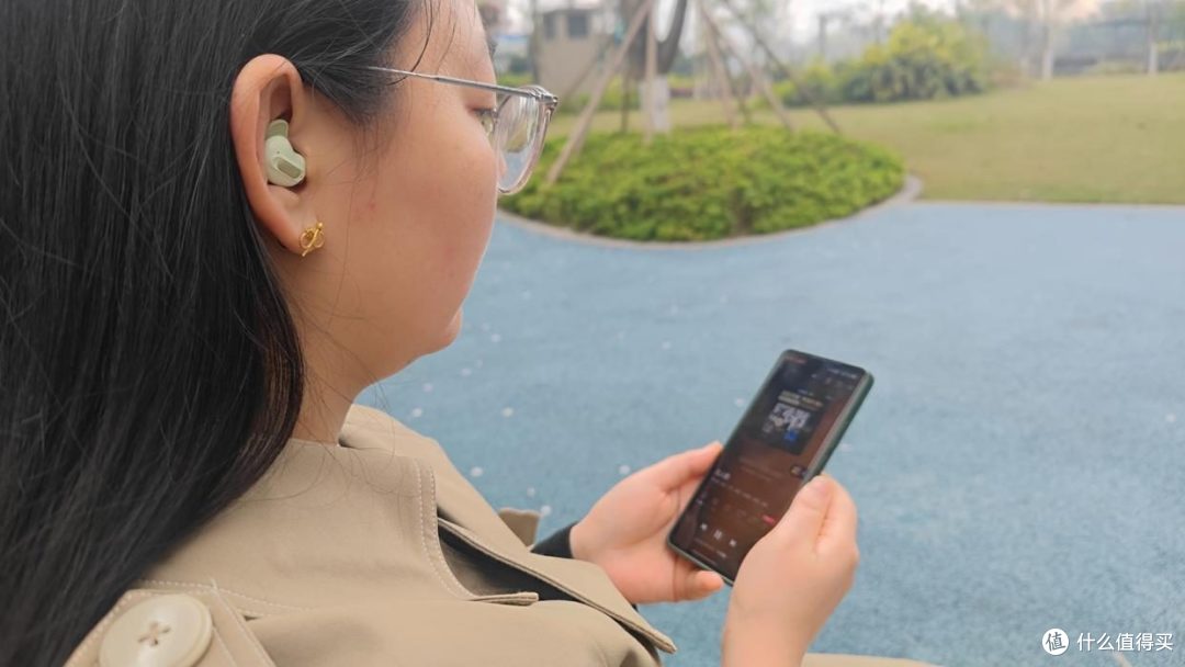 耳机界“小钢炮”实锤!蛇圣小悠让我解锁散步听歌新姿势