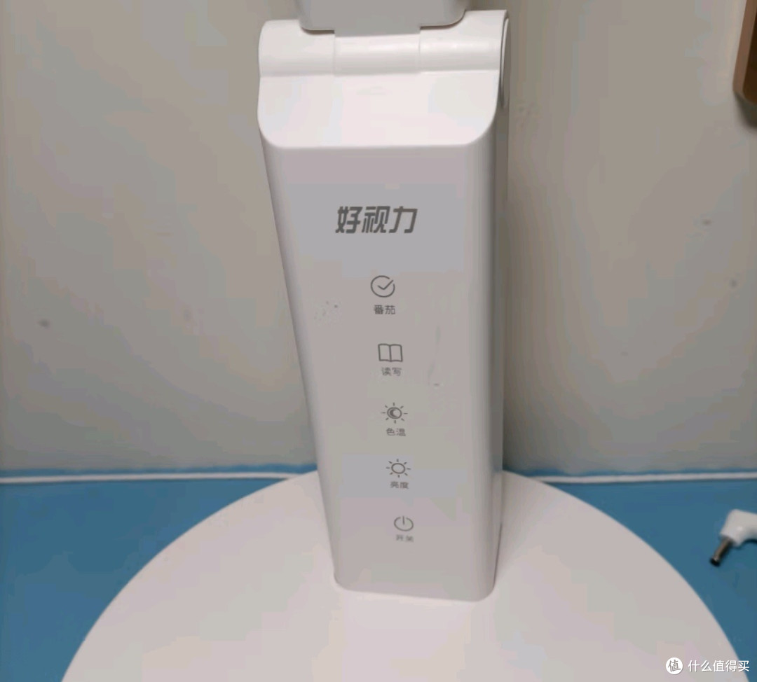 好视力TG032学生台灯:减蓝光护眼,照亮学习之路