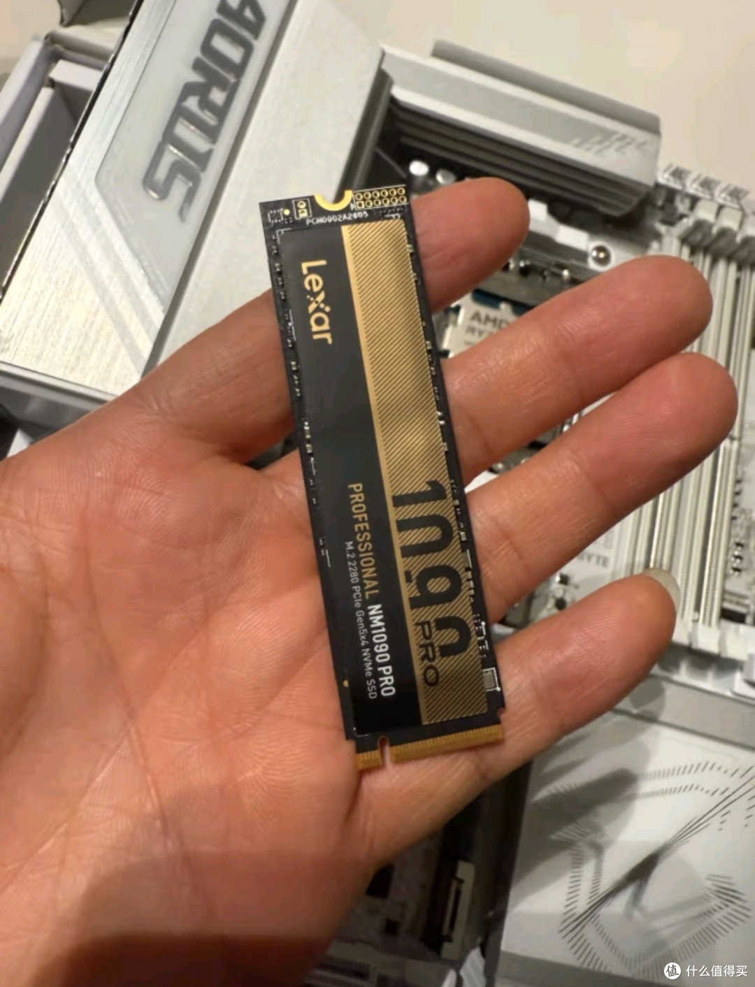 雷克沙（Lexar）NM1090 PRO 4TB SSD固态硬盘 M.2接口(NVM