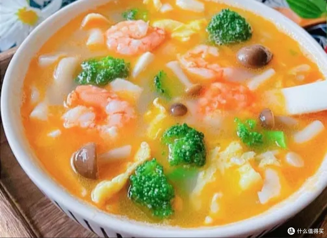 清明养生秘籍:豆腐鲜虾蘑菇汤
