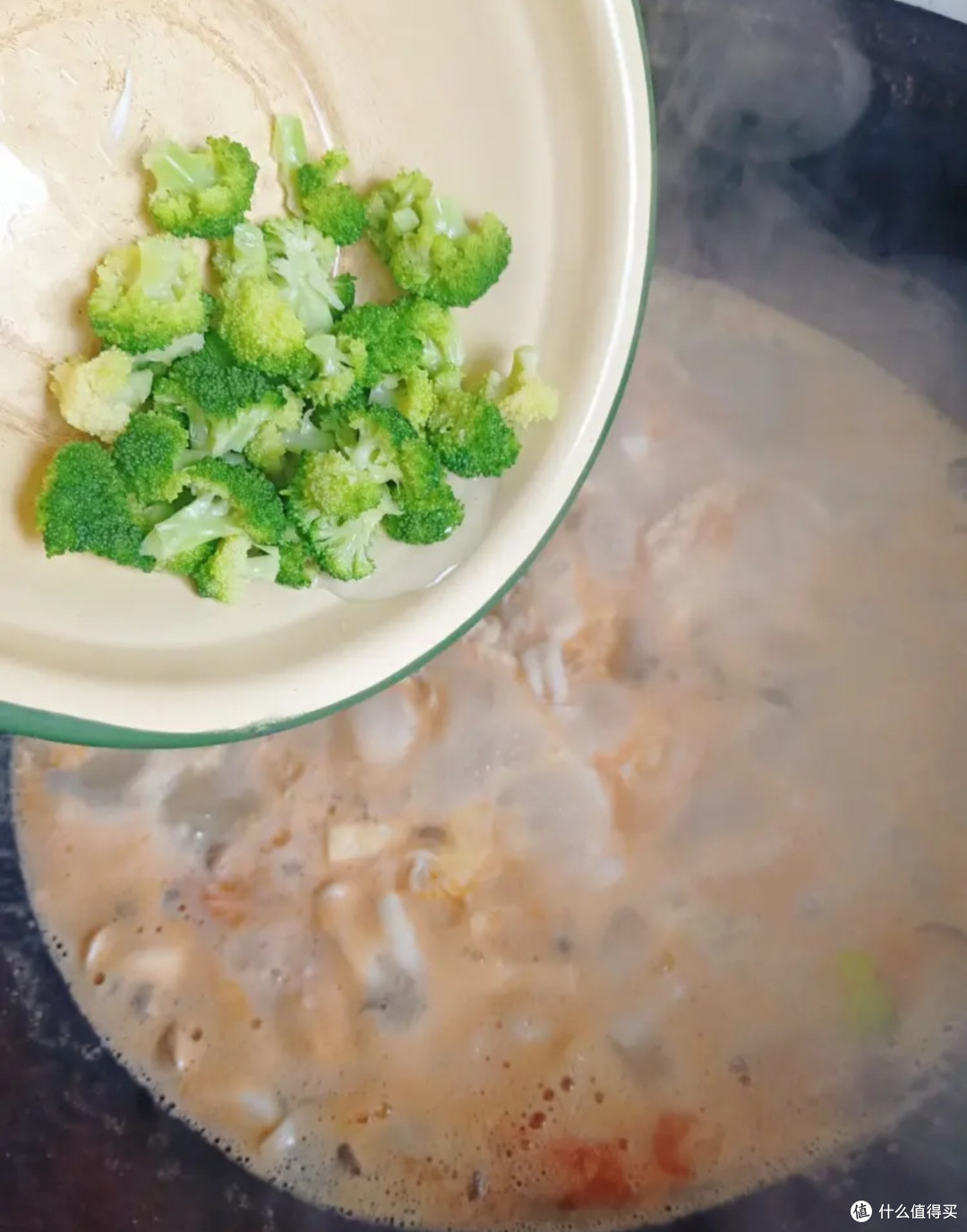 清明养生秘籍：豆腐鲜虾蘑菇汤