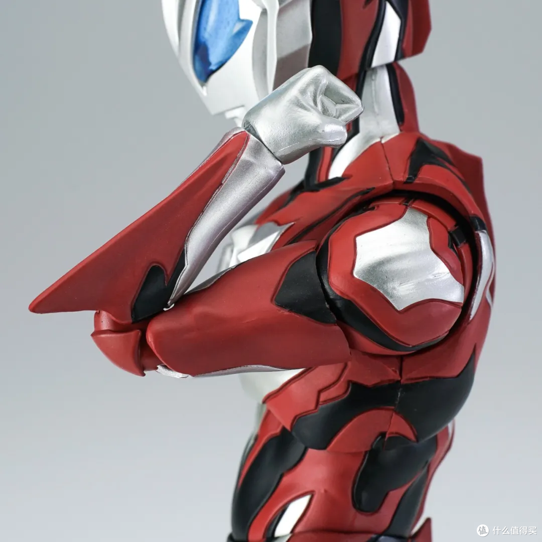 【评测】暴走!CCS光轨迹 捷德奥特曼(原始形态)合金可动成品