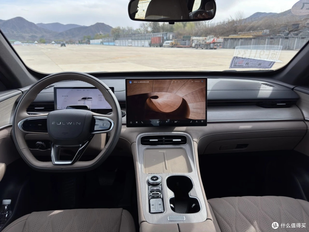10万块的7座插混SUV,竟然有惊喜!
