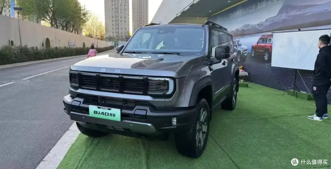 15万增程+大梁，BJ40增程版能绝杀坦克300？