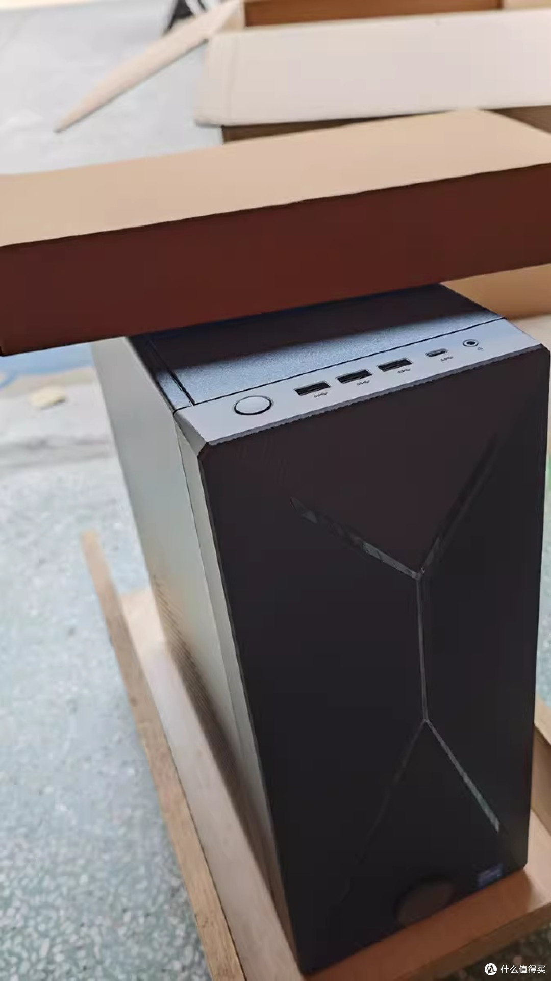 华硕天选X 2024:中高端游戏台式机