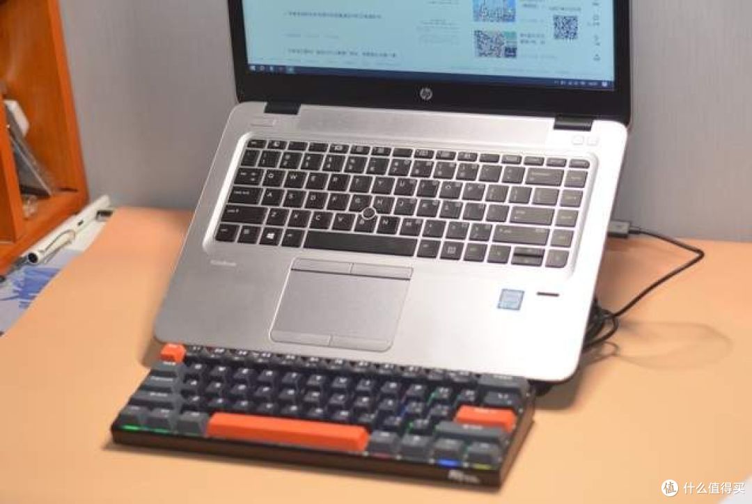 8K回报率,0.01mm高精度,游戏就选RK C60磁轴机械键盘