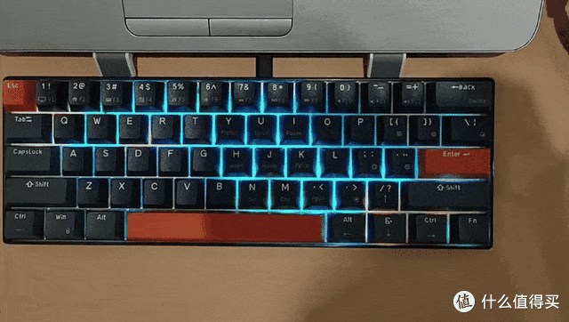 8K回报率,0.01mm高精度,游戏就选RK C60磁轴机械键盘