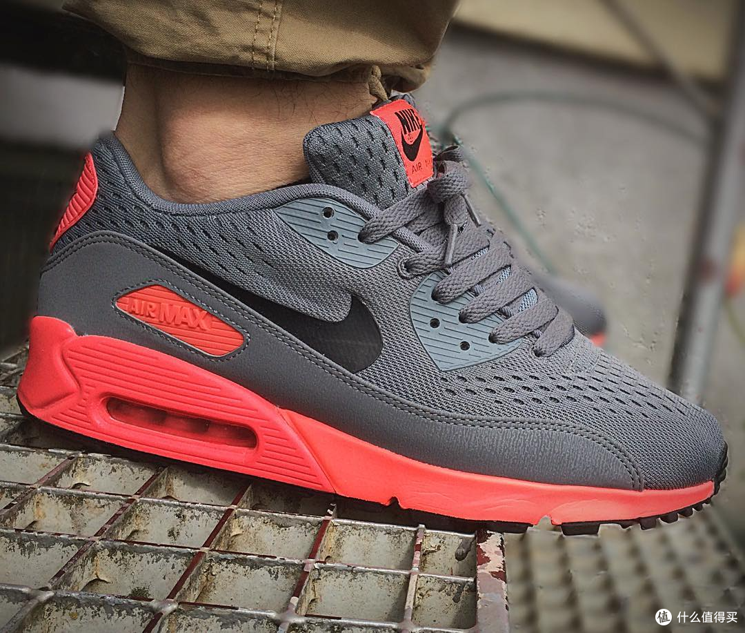 Nike跑鞋怎么选？中底、气垫、鞋面全讲清，一篇搞懂！