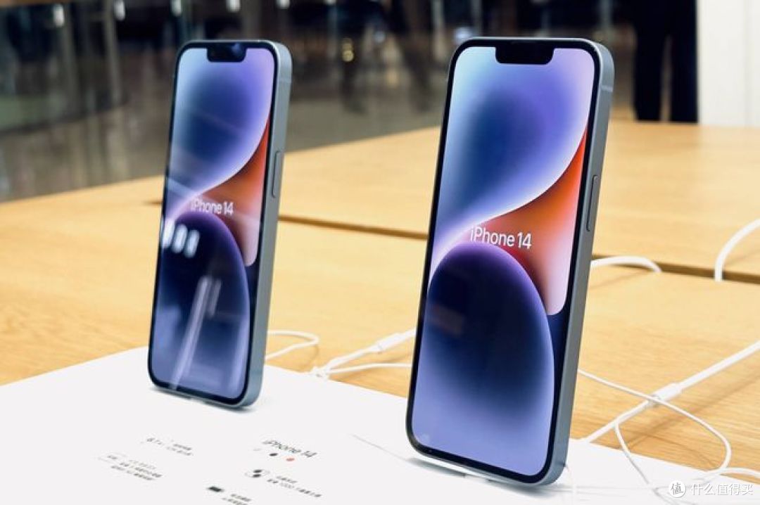 苹果“狂降价”!iPhone全面发力中端市场,只是想赢一回