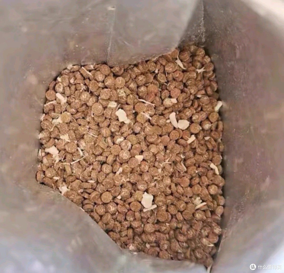 醇粹黑标烘焙鲜肉猫粮🐱:全价冻干,无谷配方,猫咪的最爱💖