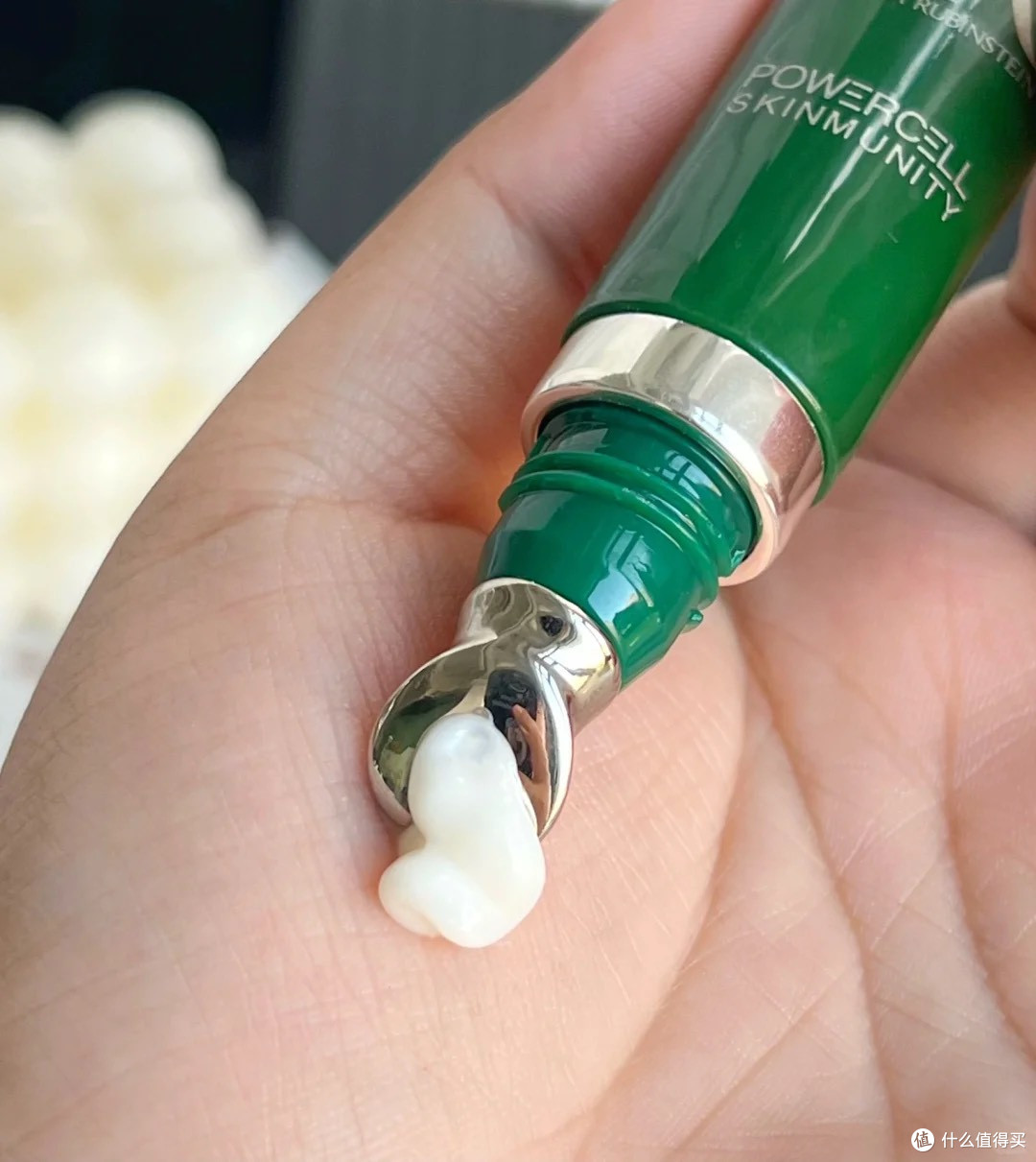 十款眼霜推荐：揭秘排名前十名品牌，值得大家收藏！