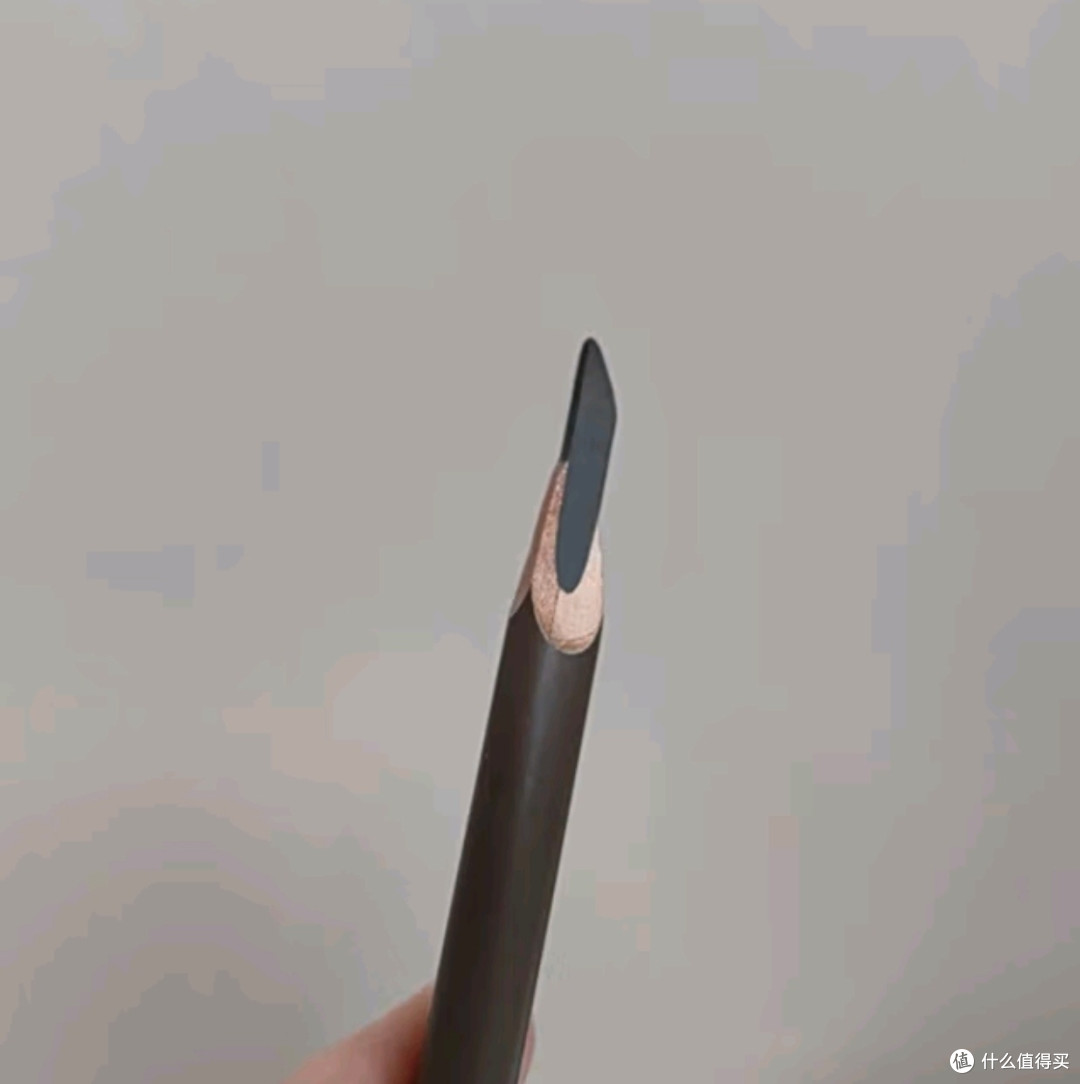 性价比高的眉笔推荐:橘朵砍刀眉笔