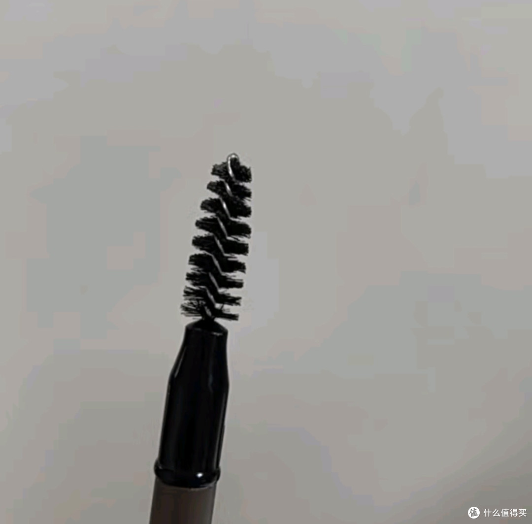 性价比高的眉笔推荐:橘朵砍刀眉笔