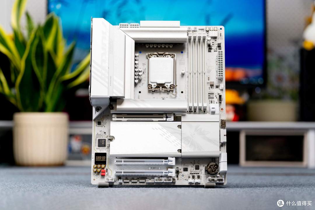 少有纯白Z890主板,技嘉Z890AORUS ELITE WIFI7 ICE冰雕主板评测