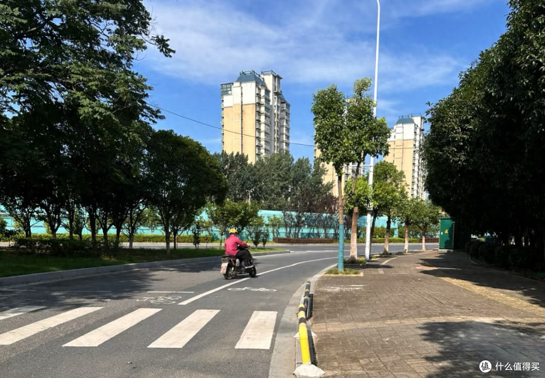 90后媳妇买房,婆婆拿出30万,不由感叹:老一辈到底是咋攒钱的?