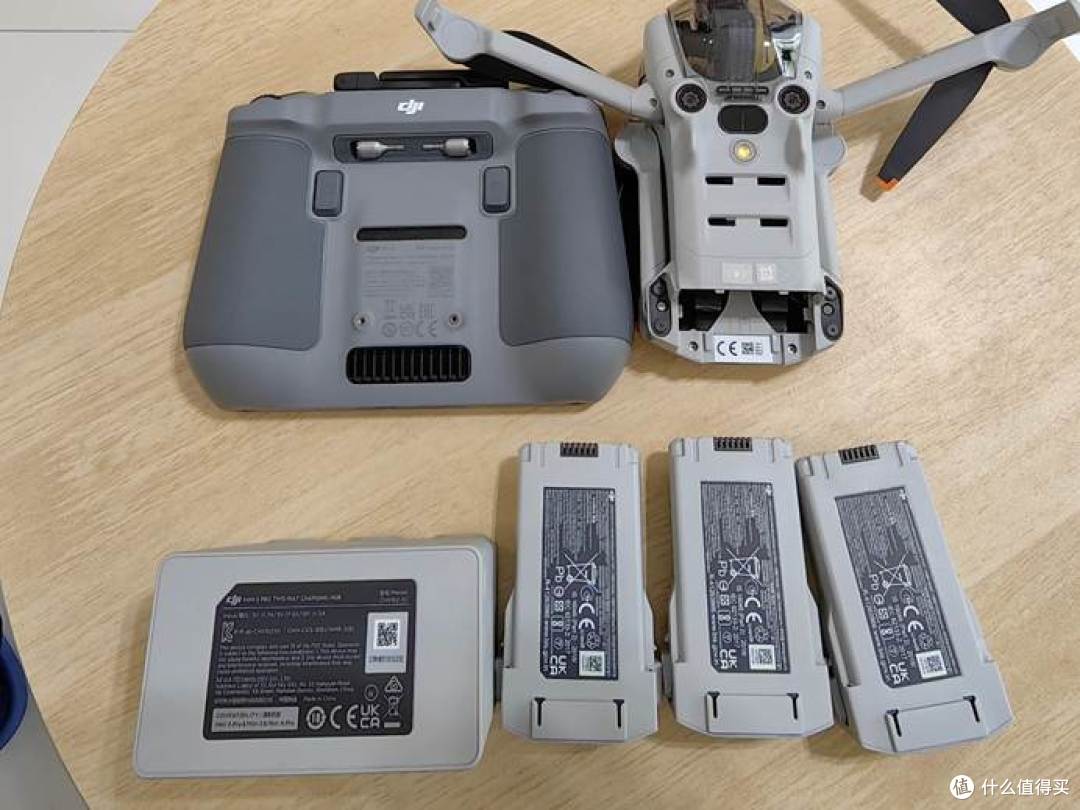 A drone with batteries next to each other  AI-generated content may be incorrect.