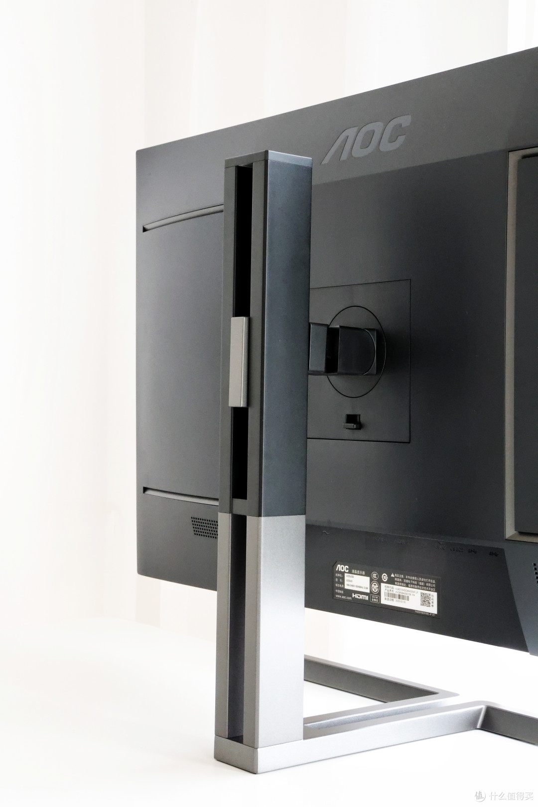 2025最值得入手的显示器——AOC U32U3D 31.5英寸4K显示器