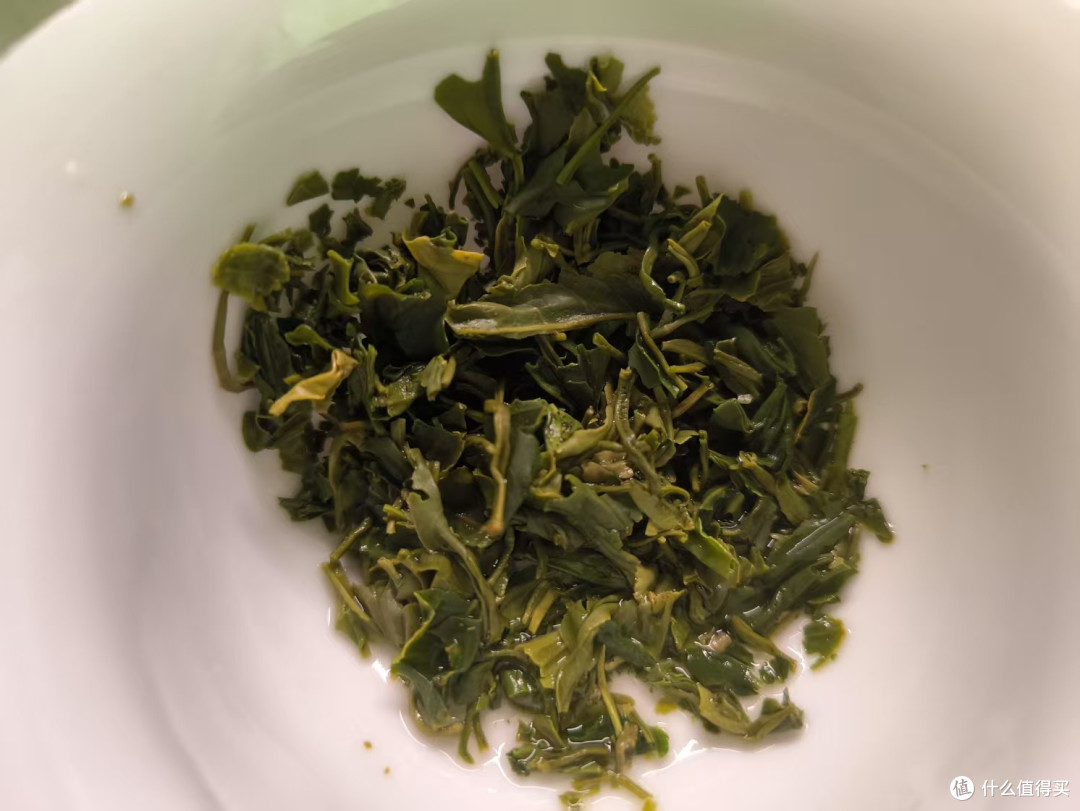 限定款春茶,平仄VS东方树叶:春日龙井新茶谁更值得买?