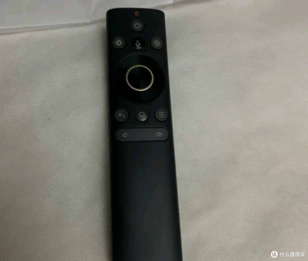 消费Ai好物之联想小新100GT高亮版投影仪家用投影机卧室游戏