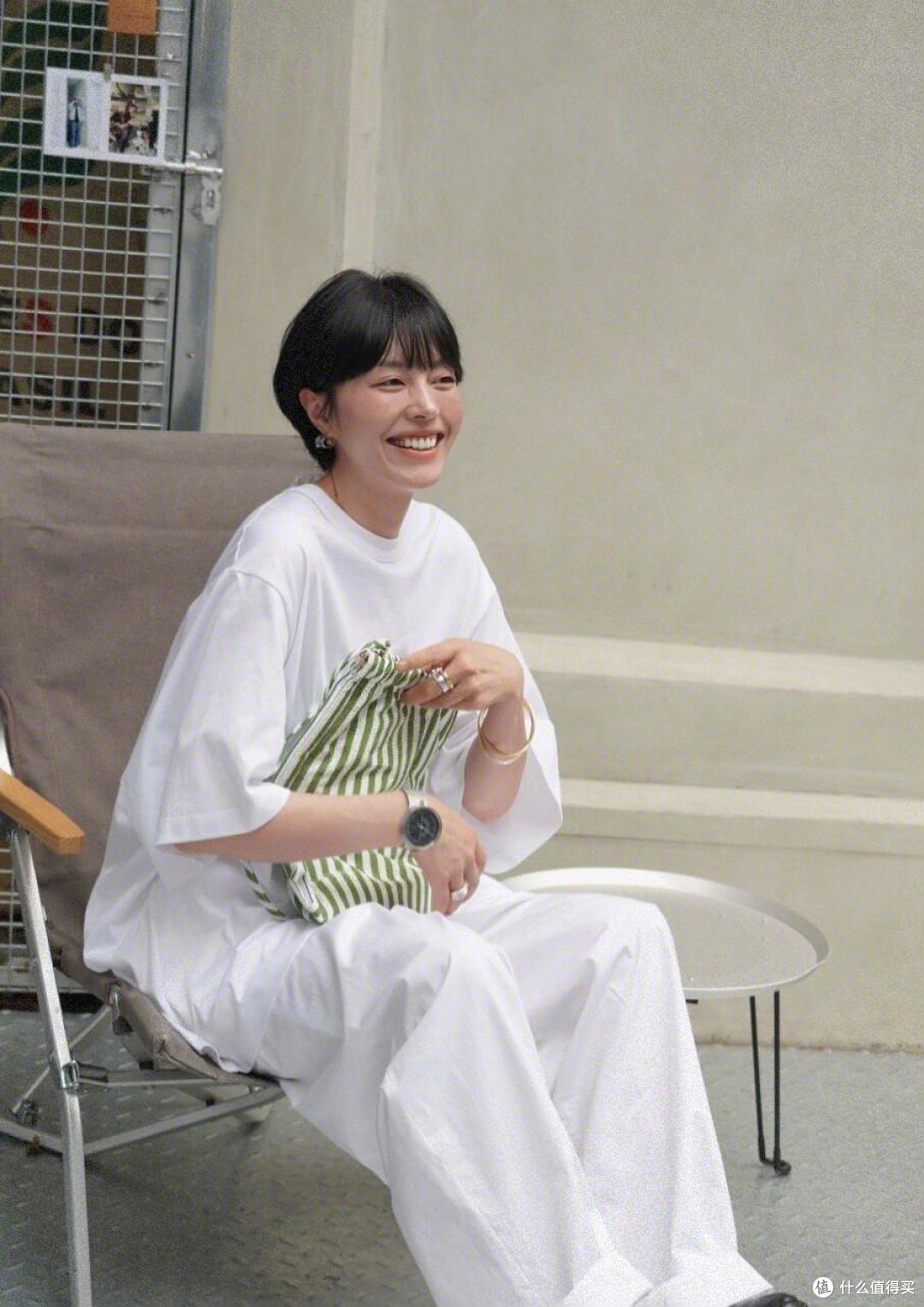 看起来很“穷”的4类衣服,穿上显得土气又廉价,你中了没?